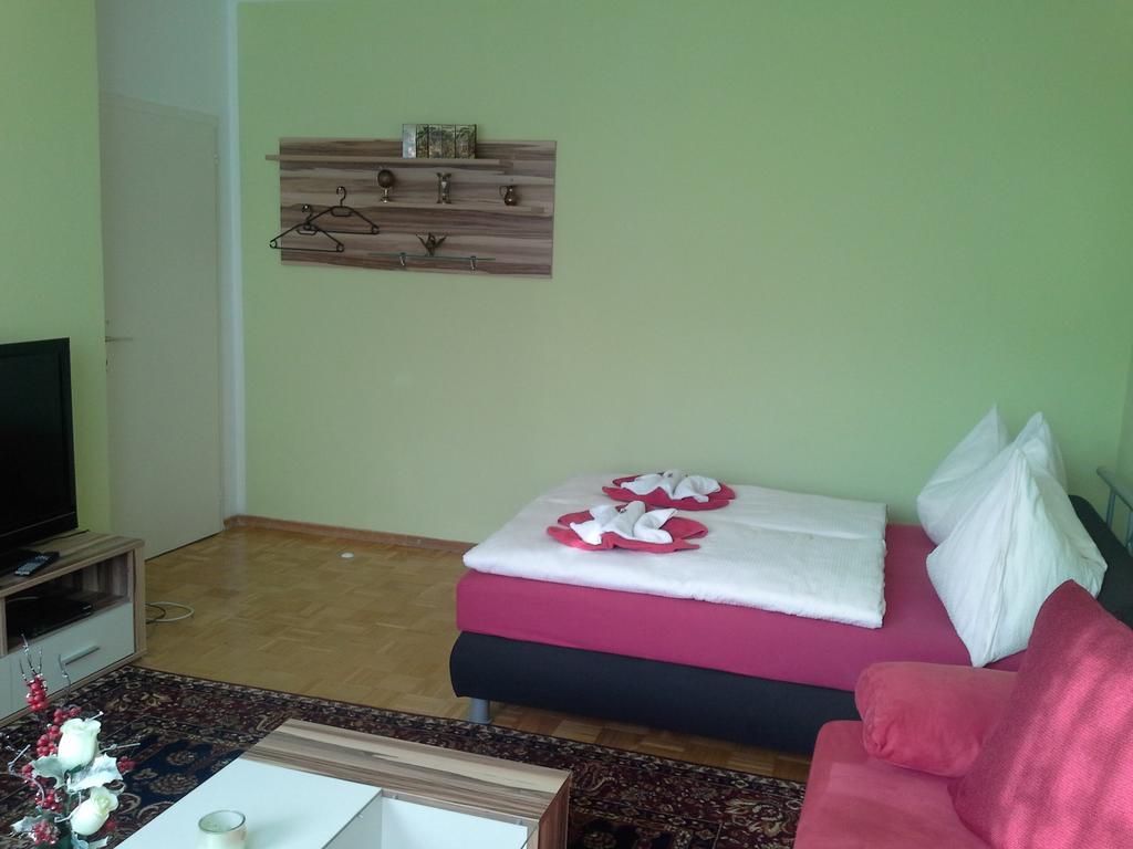 Ferienwohnung Burgblick Kapfenberg Δωμάτιο φωτογραφία